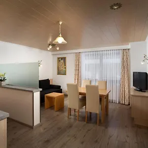 https://appartementhaus-tannenberg.saalbachhinterglemmhotels.com