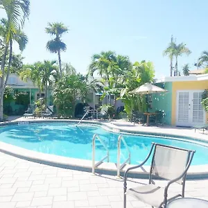 Alexander Palms Court - No Hidden Fees! Affittacamere